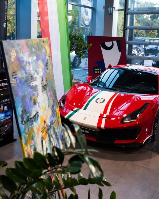 Art & Cars Am avut plăcerea să expunem arta noastră la un eveniment cu totul special, unde lumea